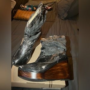 Women’s fashion boots